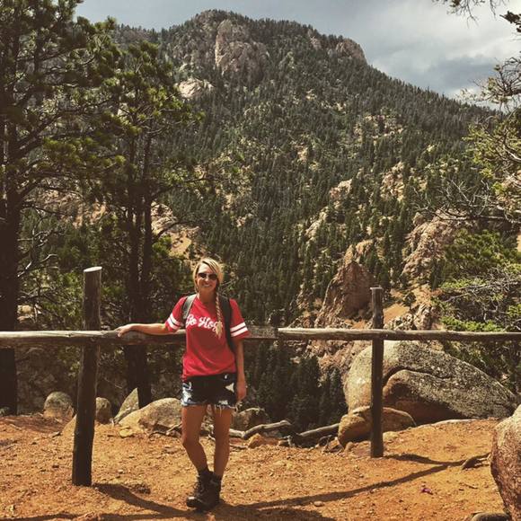 Meet your Posher, Jennifer - Picture 1 of 1